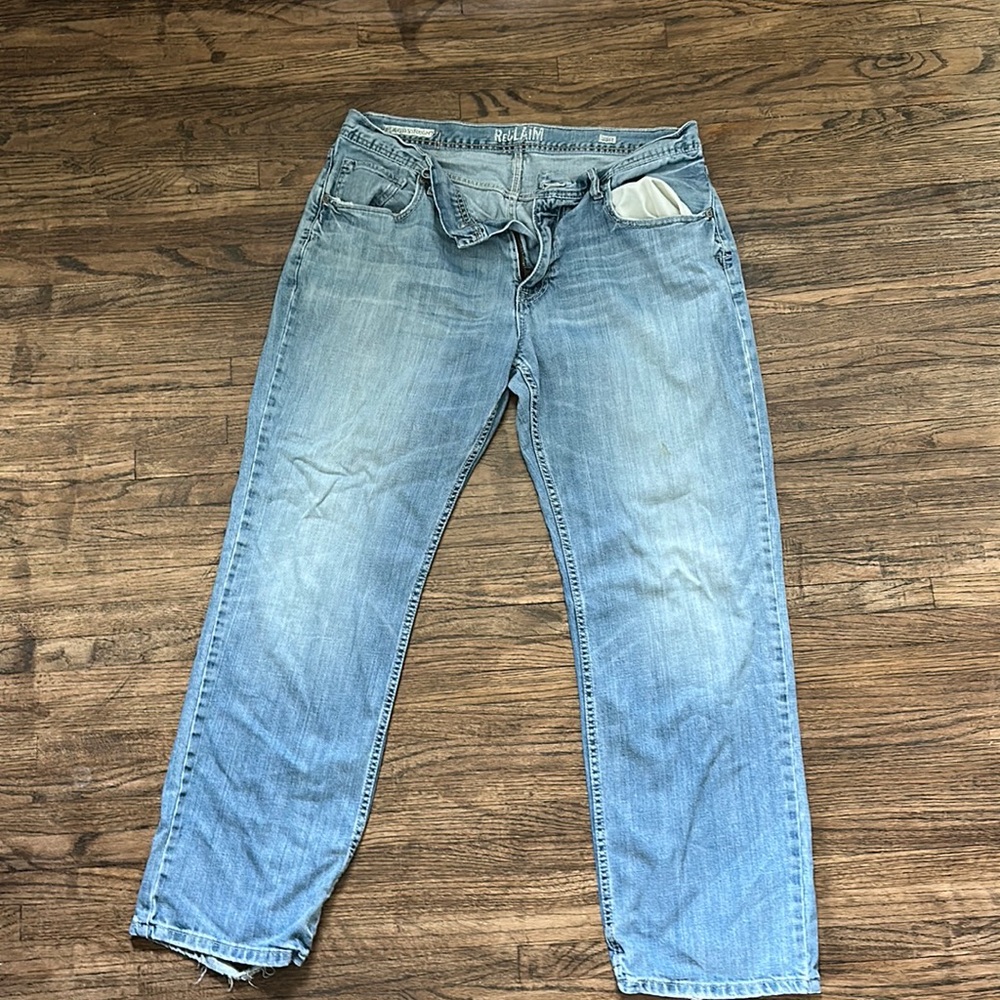 ⭐️3for$30 Reclaim buckle jeans 38 x 32